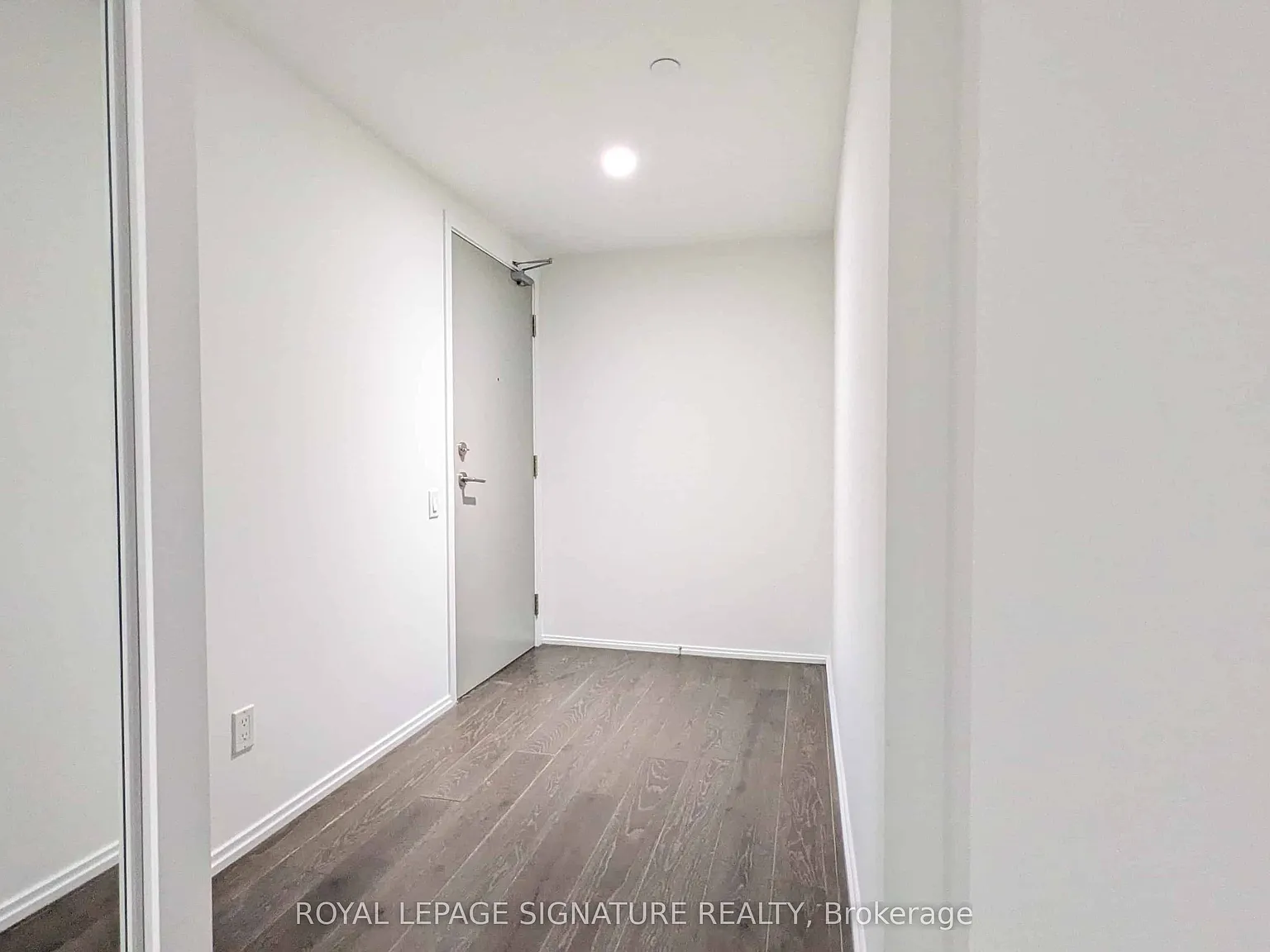 Core Condos — Photo 2