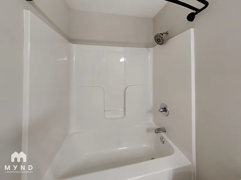 201 Jackson Pl NW — Photo 24