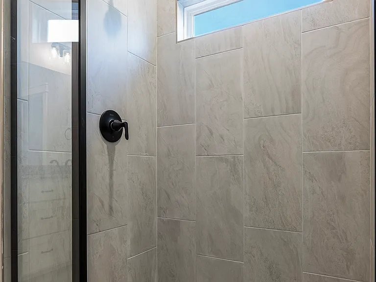 5 Stonehaven Dr — Photo 4
