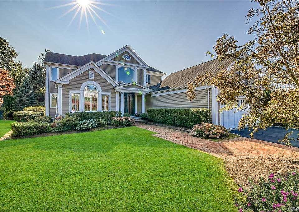 1st image of 15 Gracewood Dr