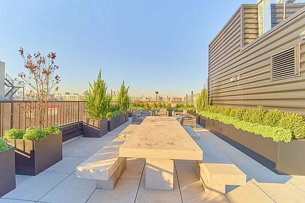 Rented by Living New York | media 17