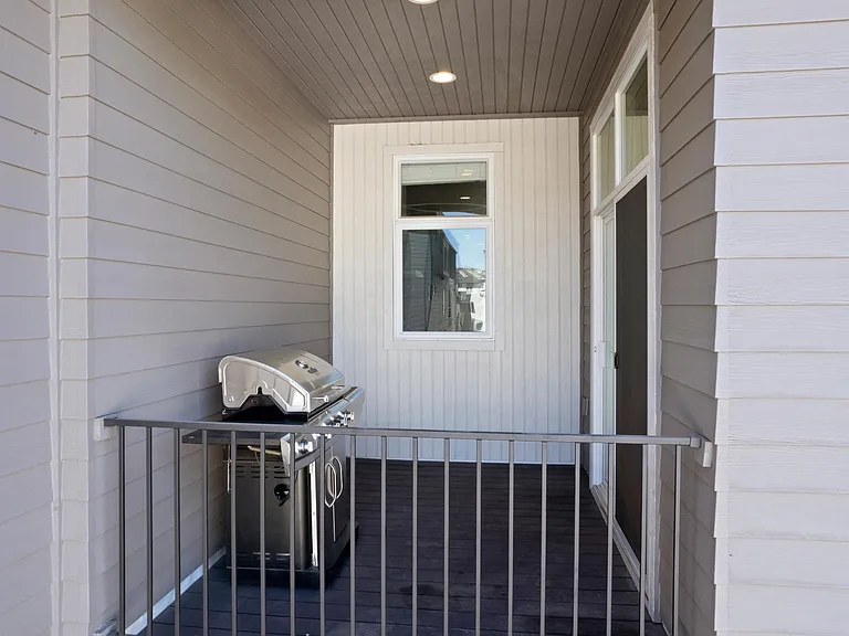 61570 SW Blakely Rd — Photo 33