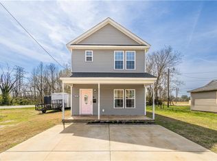 315 Duke St, Suffolk, VA 23434