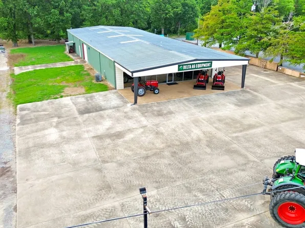 3612 Highway 61 N, Cleveland, MS 38732