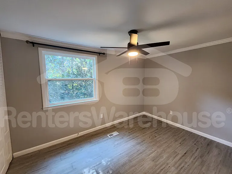 846 Regal Path Ln — Photo 3