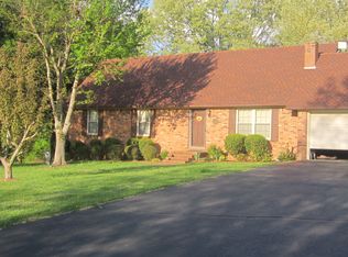 246 Woodside Dr, Dresden, TN 38225