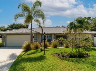 5564 Foxhunt Way, Naples, FL 34104