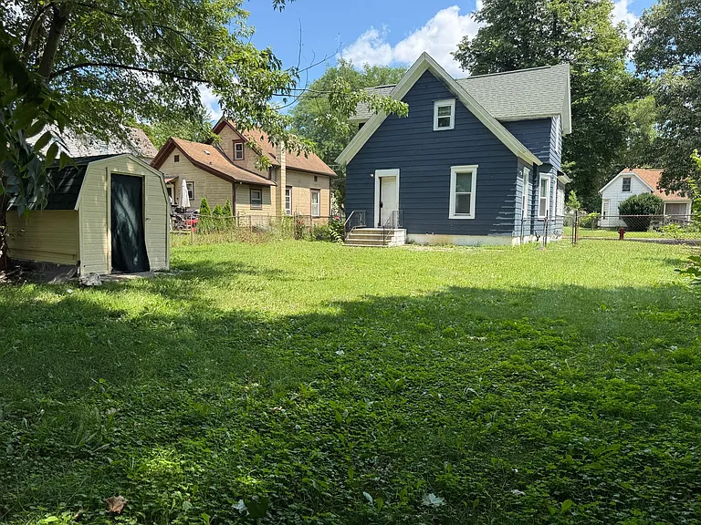 222 N Gorham St — Photo 17