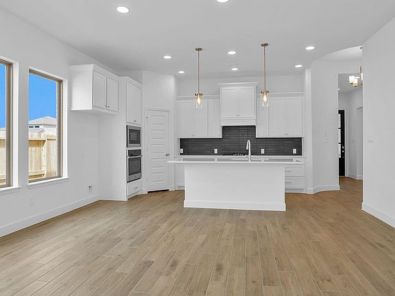 2nd image of 30927 Star Gazer Rd