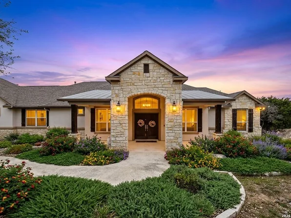 1434 Village Top, Canyon Lake, TX 78133