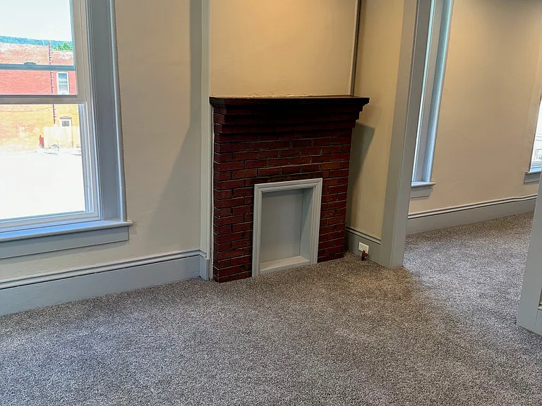 303 N Main St — Photo 5