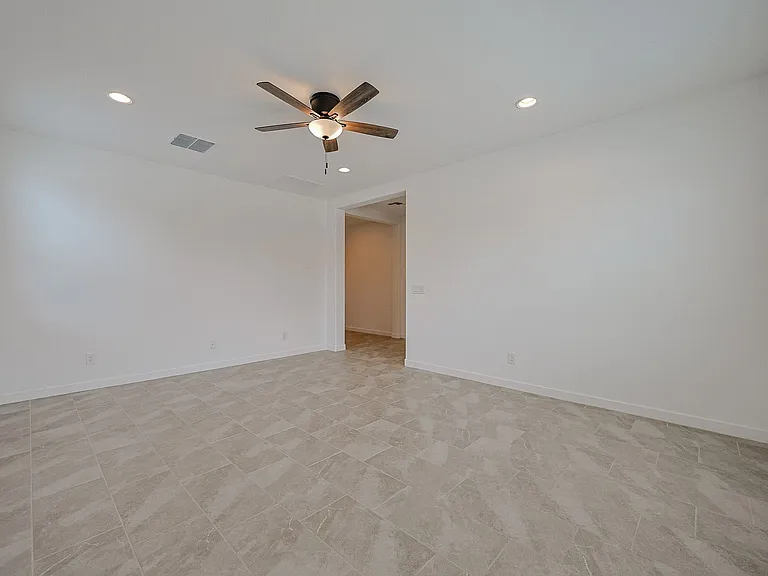 7832 W Hide Trl — Photo 15