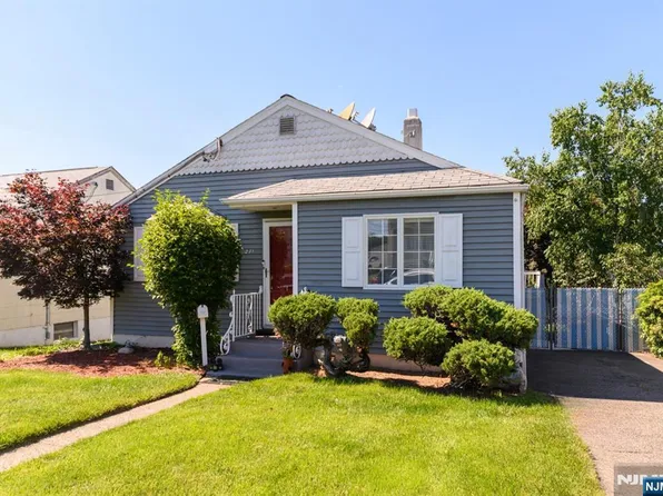 271 S Blvd, Saddle Brook, NJ 07663