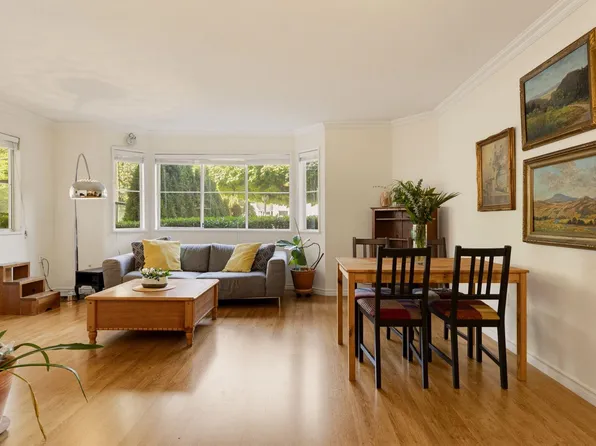 1644 McGuire Ave #103, North Vancouver, BC V7P 3B1