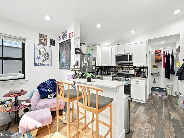 934 New Market St #3 — Photo 6