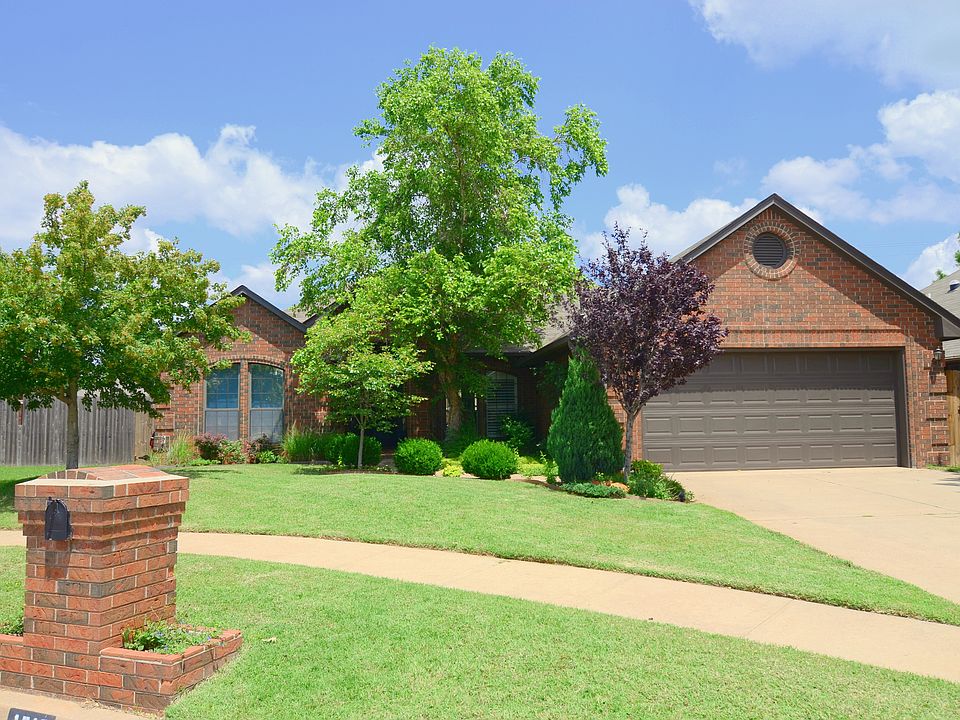 Front view of the house from the curb.