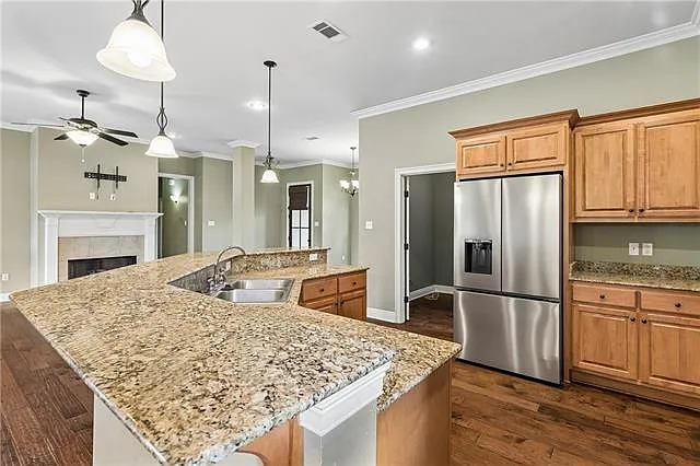 113 Autumn Creek Dr — Photo 3