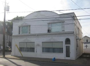 17 Carey Ave, Wilkes Barre, PA 18702