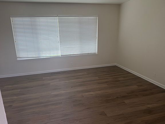 4th image of 1655 Sierra St