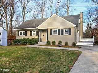 3122 Shadeland Dr, Falls Church, VA 22044