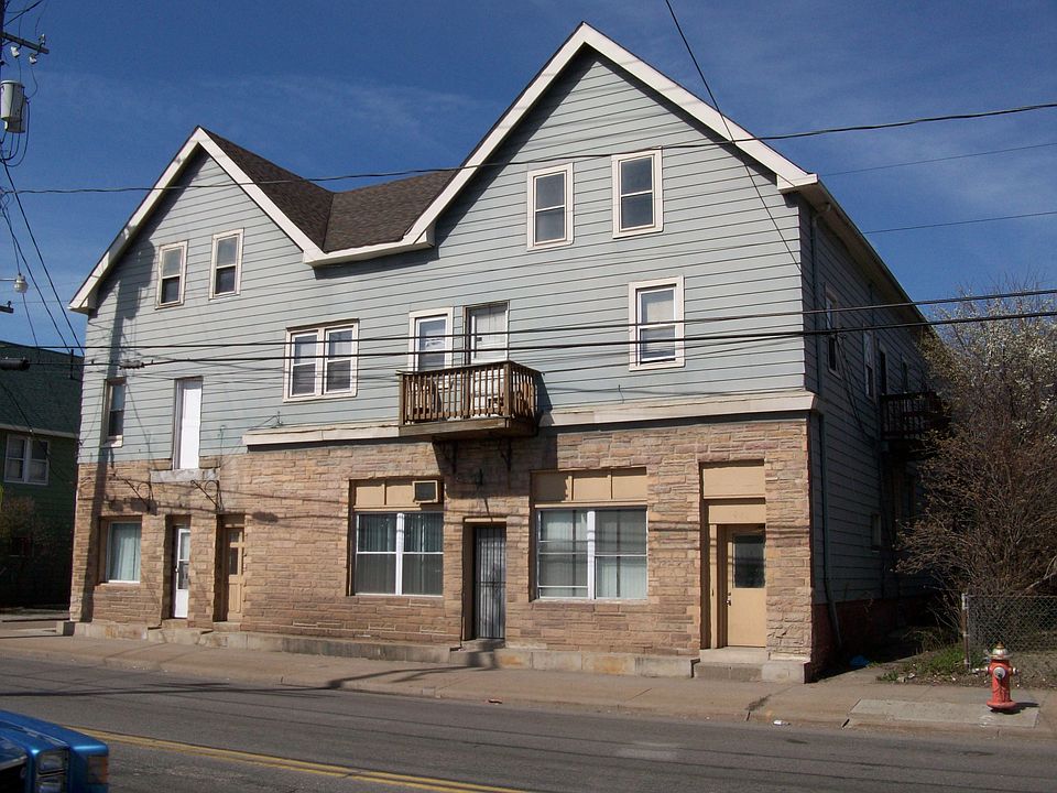 1st image of 4666 W 130th St
