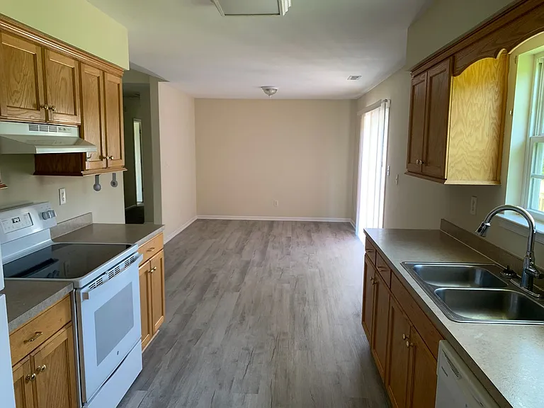 116 Taylors Ct — Photo 28