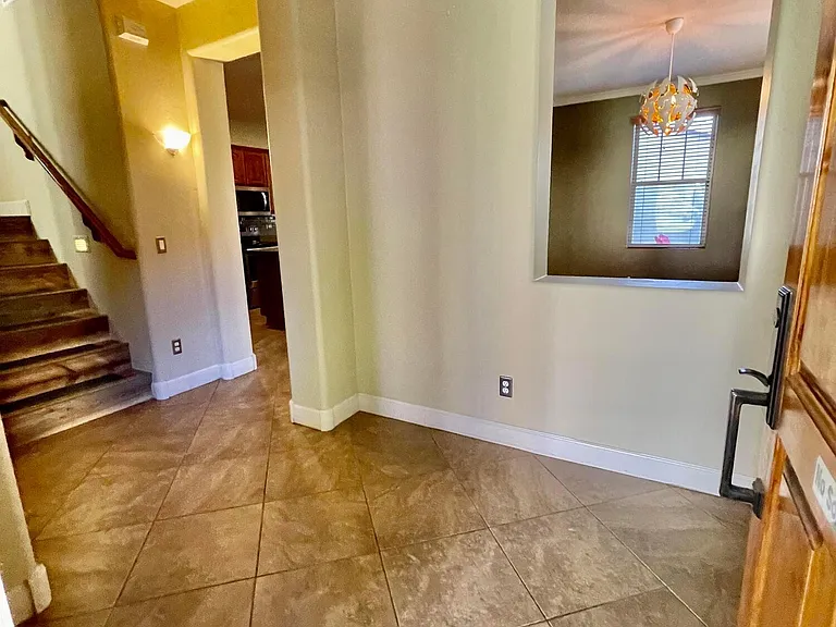 13586 N 152nd Dr — Photo 5