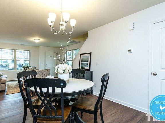 3rd image of 5 Belhaven Dr #1