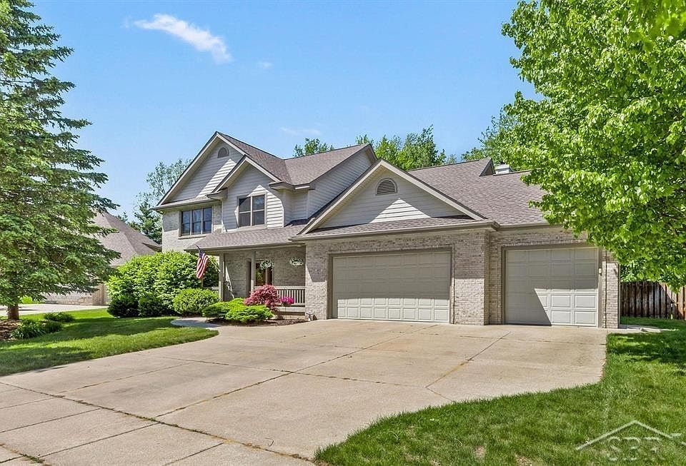 1st image of 403 Shirewood Ln