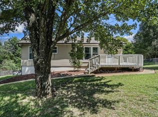 605 Spruce Tree Ln, Union, MO 63084