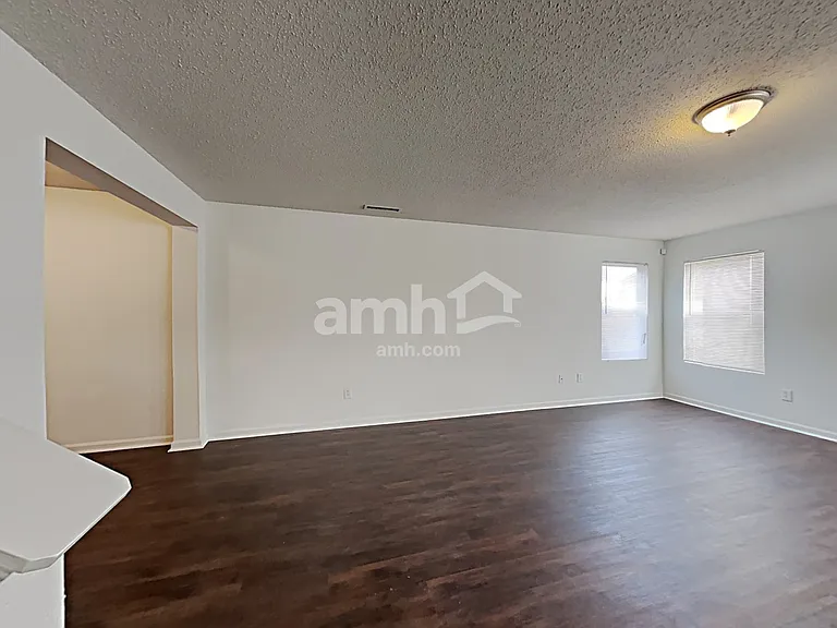 19446 Prairie Crossing Dr — Photo 7