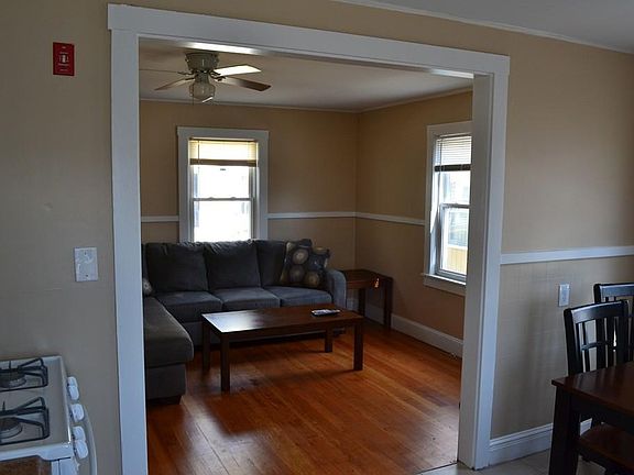 5th image of 55 Atlantic Ave #C