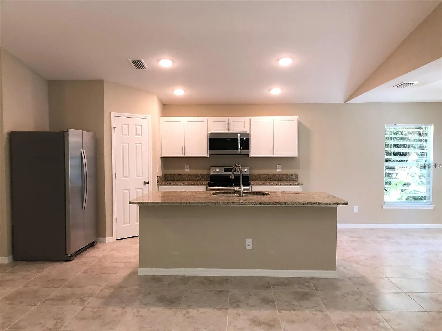 3 bed, 1532 sqft, $1,900 — Photo 3