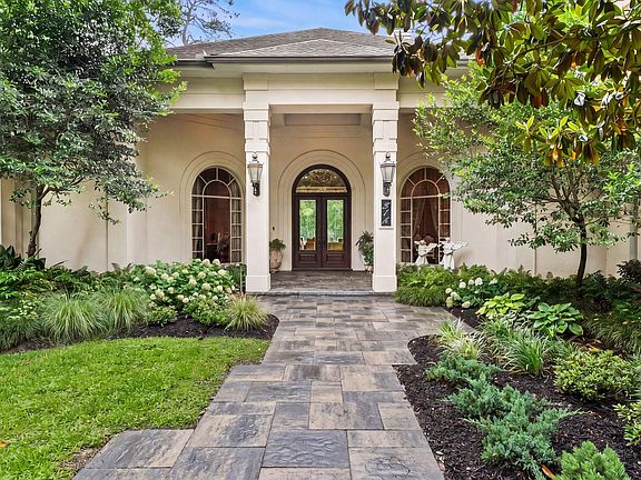 4th image of 6 Mott Ln