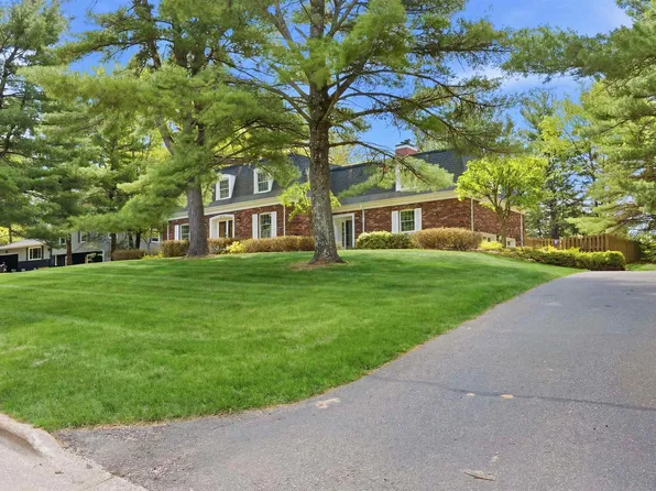 1610 Valley Dr, Wisconsin Dells, WI 53965