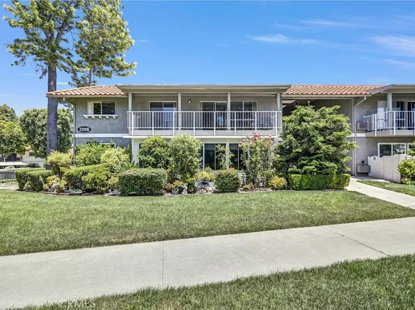 2208 Via Mariposa E Unit Q, Laguna Woods, CA 92637