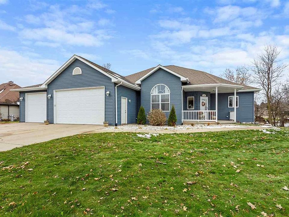 1st image of 110 Ombre Rose Dr