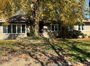 2737 Castlewood Rd, Columbus, OH 43209