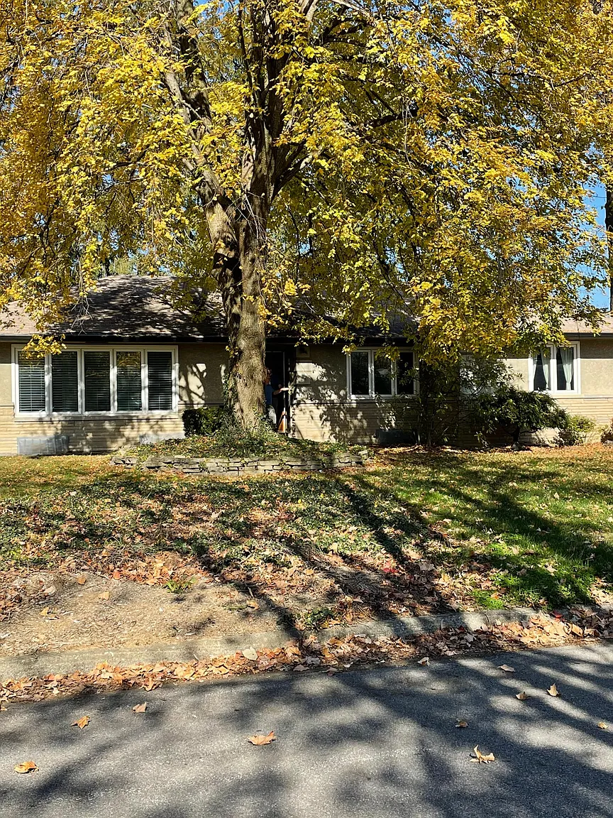 2737 Castlewood Rd photo 1