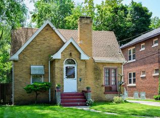 809 George Ave, Waukegan, IL 60085