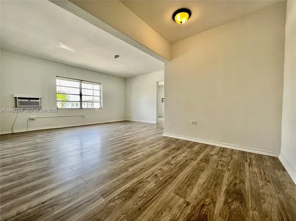 428 NE 82nd St APT 3E, Miami, FL 33138