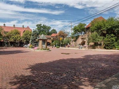 10 Station Sq APT R25, Forest Hills, NY, 11375