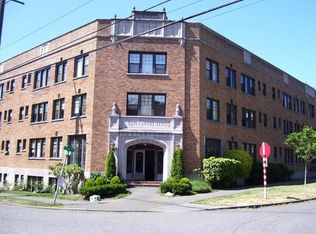 637 3rd Ave W APT 208, Seattle, WA 98119