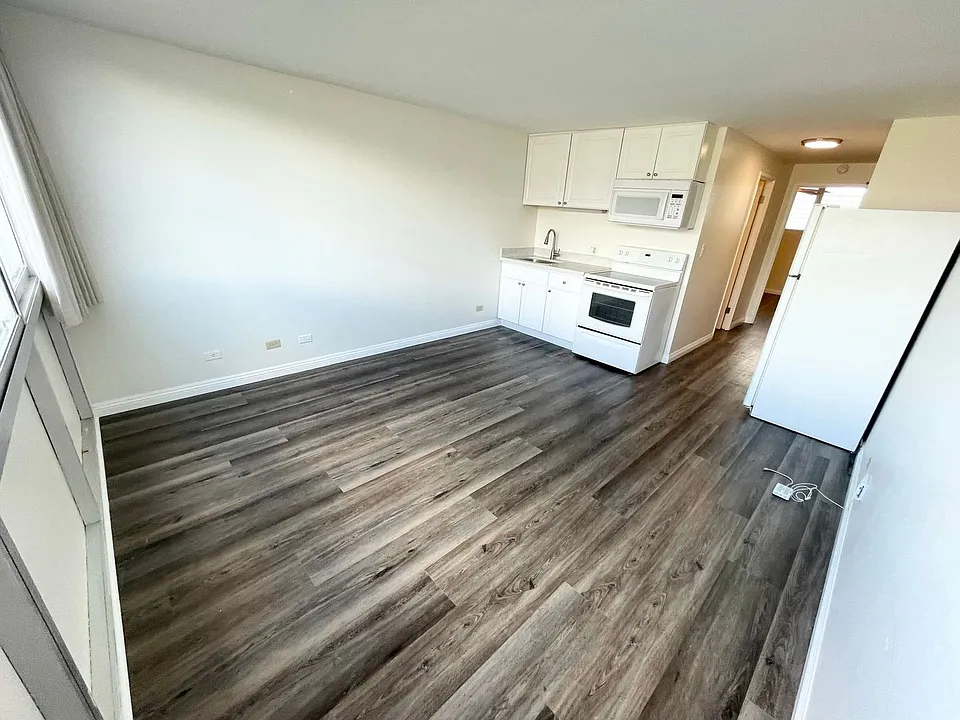 2211 Ala Wai Blvd #3101