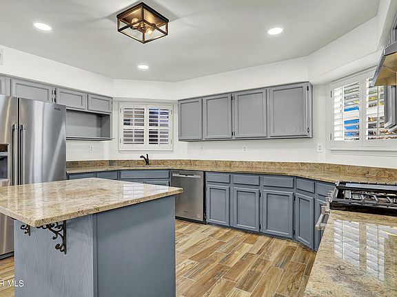 5th image of 7114 Desert Jewel Dr