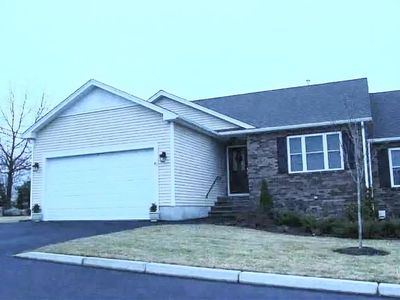 32 Sweet Pea Dr, Cranston, RI, 02921