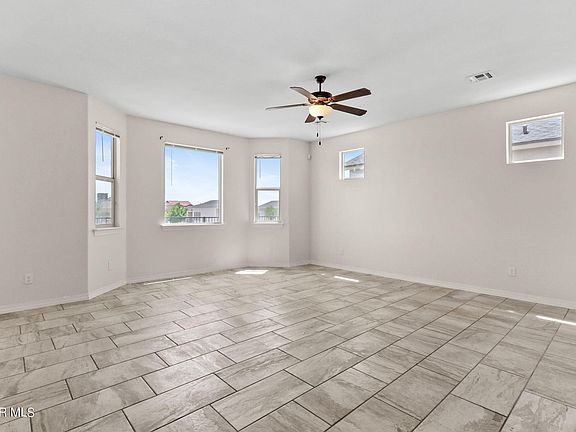 3rd image of 14941 Pebble Hills Blvd