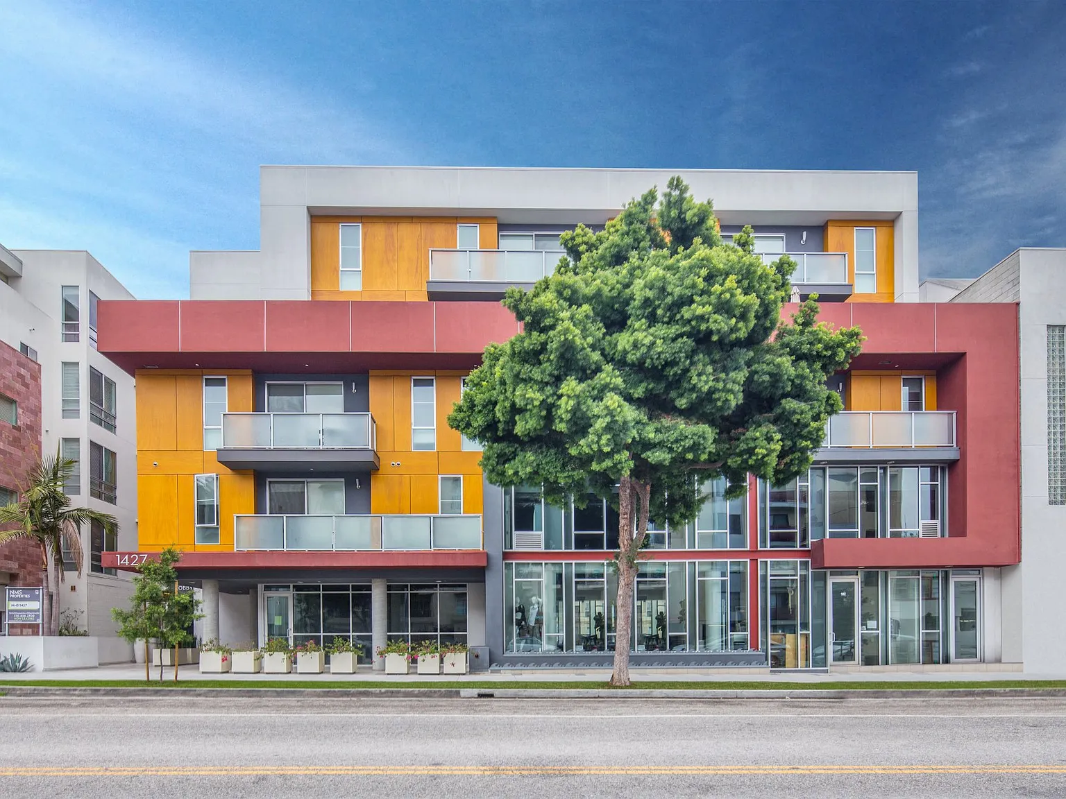 Seventh West Apartments — Photo 2