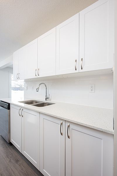 Edmonton Apartment for rent - 2 Bedrooms — photo 33