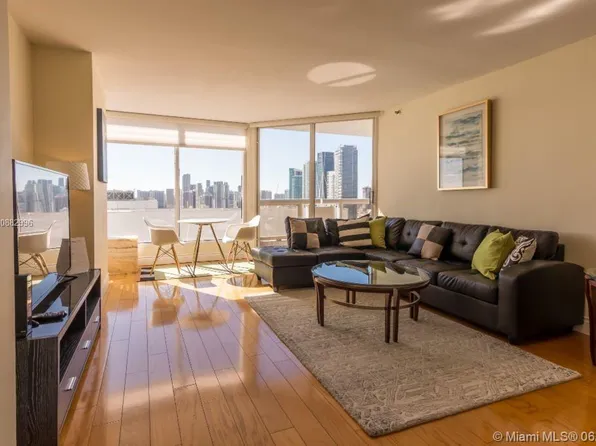 1717 N Bayshore Dr #A-3845, Miami, FL 33132